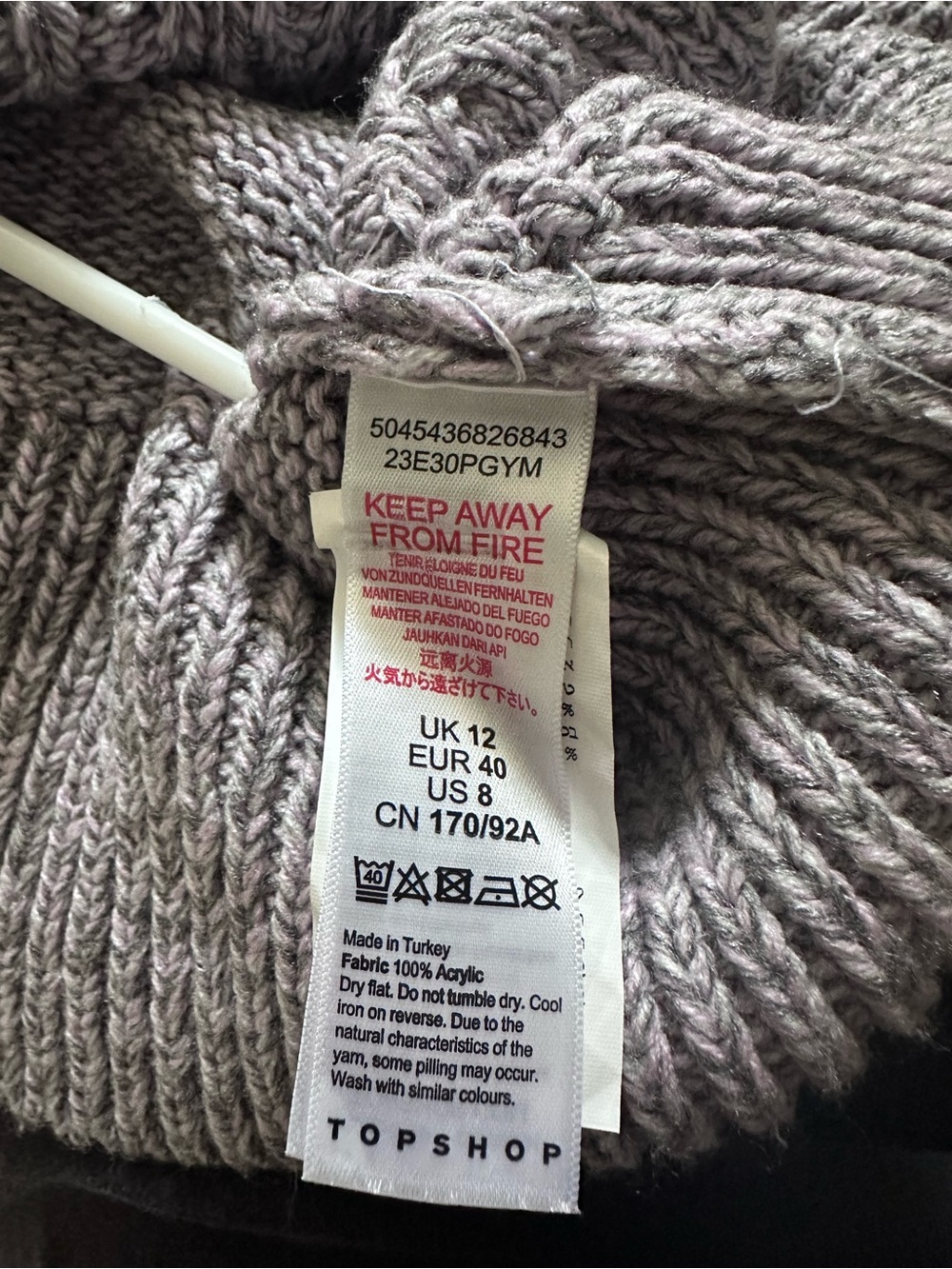 Topshop Cable-Knit V-Neck Cropped Sweater - Picture 4 of 4
